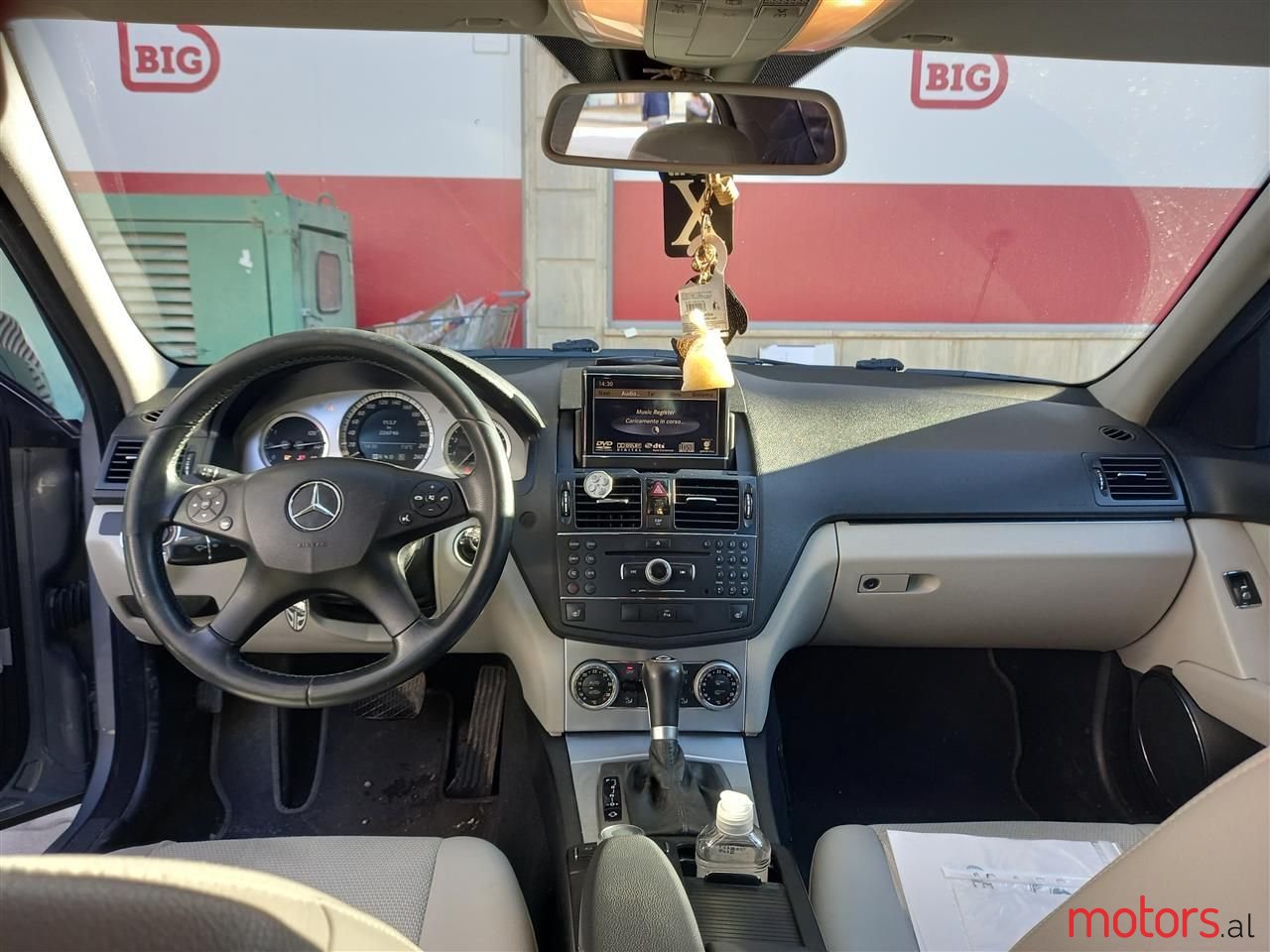 2009' Mercedes-Benz C 250 photo #2