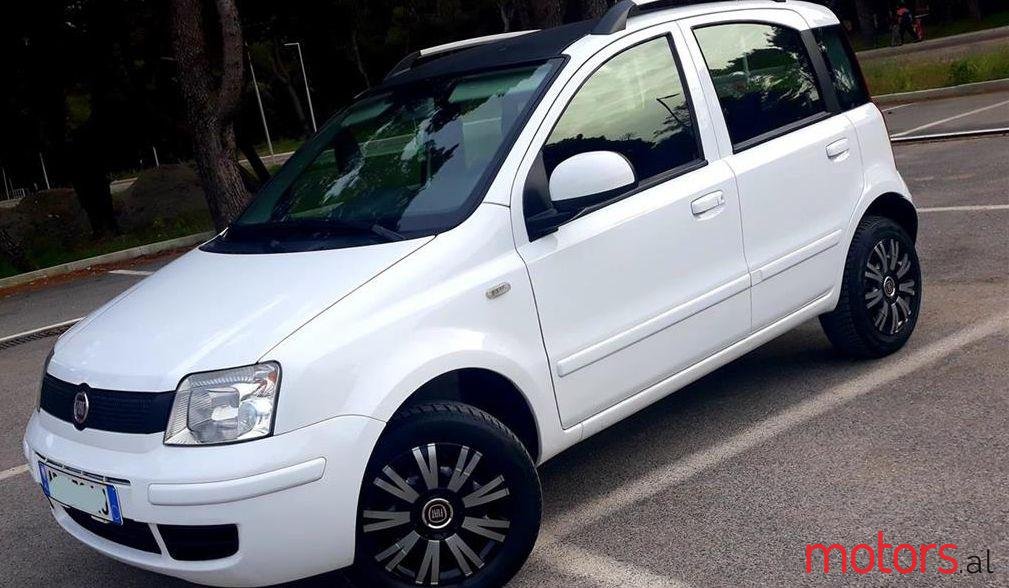 2012' Fiat Panda photo #1