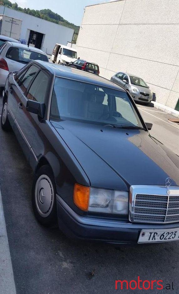 1990' Mercedes-Benz 200 photo #2