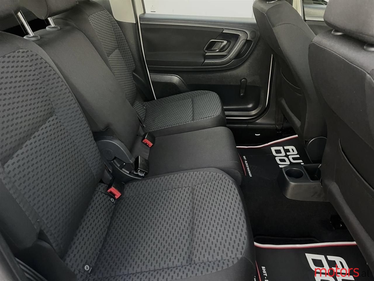 2012' Skoda Roomster photo #4