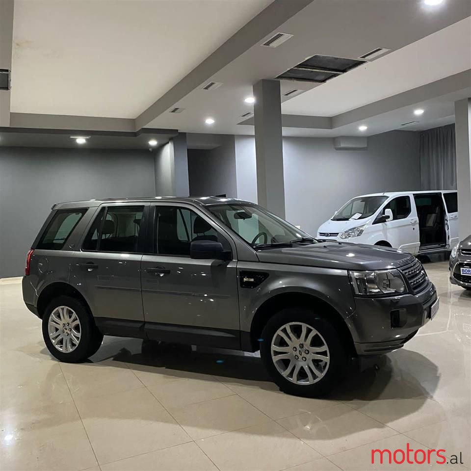 2011' Land Rover Freelander photo #5