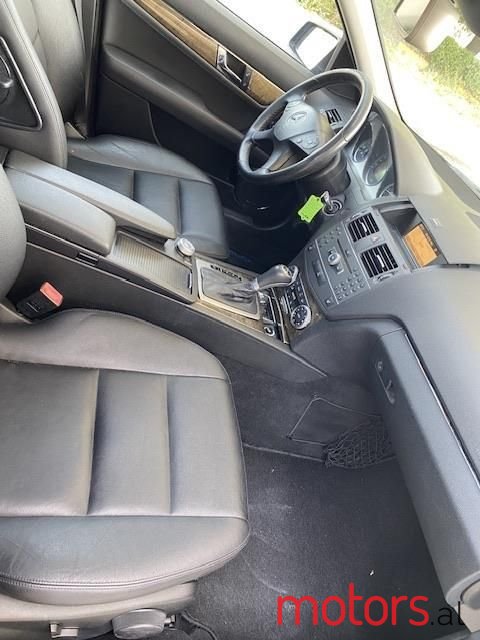 2010' Mercedes-Benz C 220 photo #5