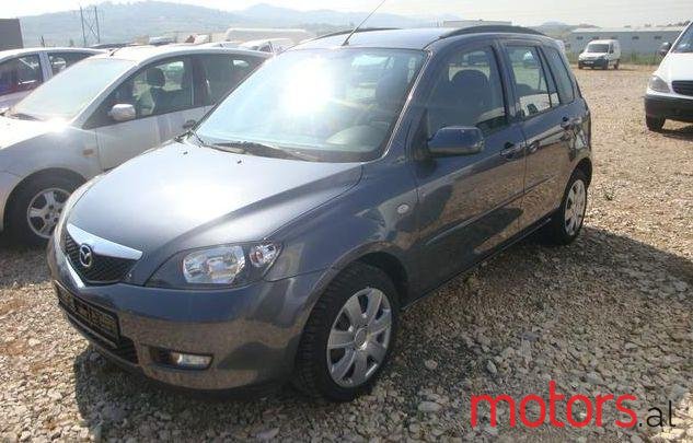 2004' Mazda 2 photo #1