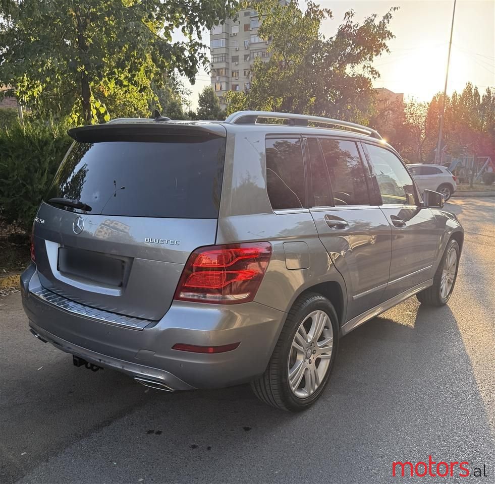 2015' Mercedes-Benz GLK 250 photo #5
