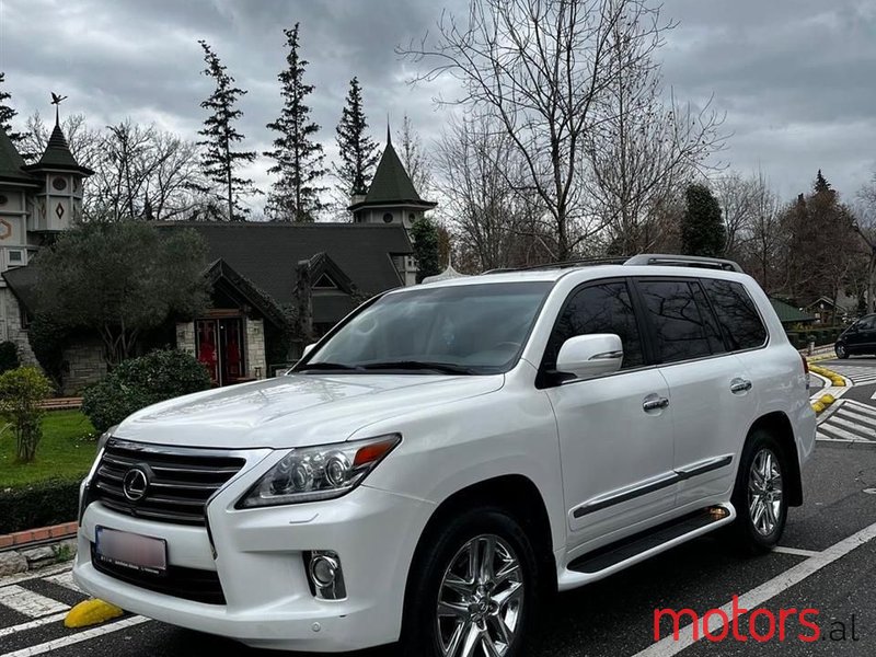 2013' Lexus LX 570 photo #1