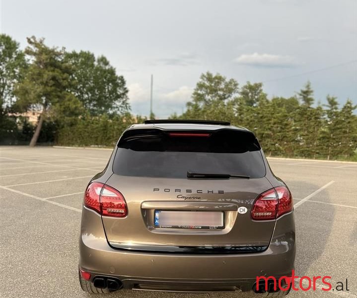 2013' Porsche Cayenne photo #6