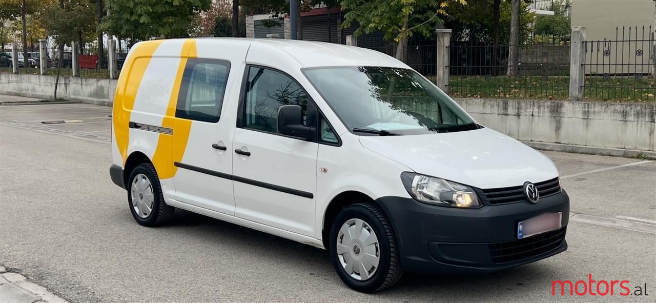 2011' Volkswagen Caddy photo #2