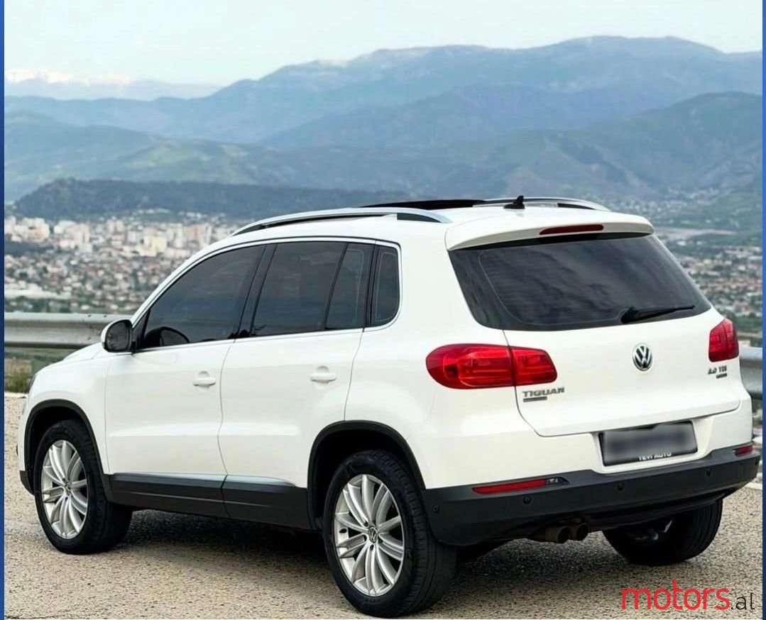 2014' Volkswagen Tiguan photo #4