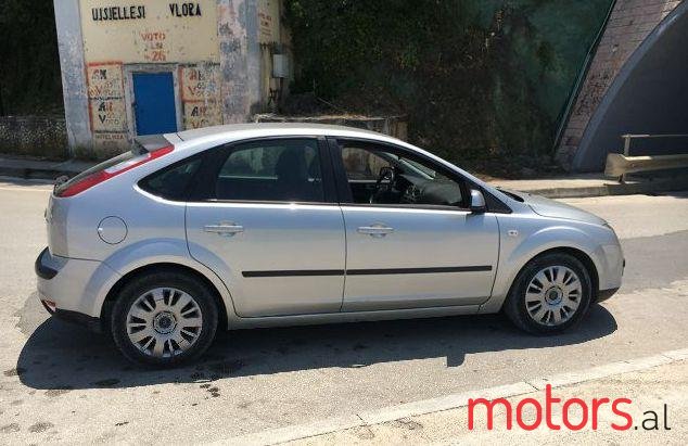 2005' Ford Focus photo #1