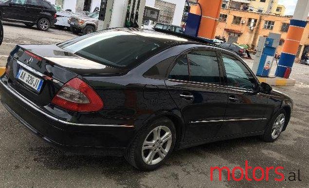 2007' Mercedes-Benz E-Class photo #1