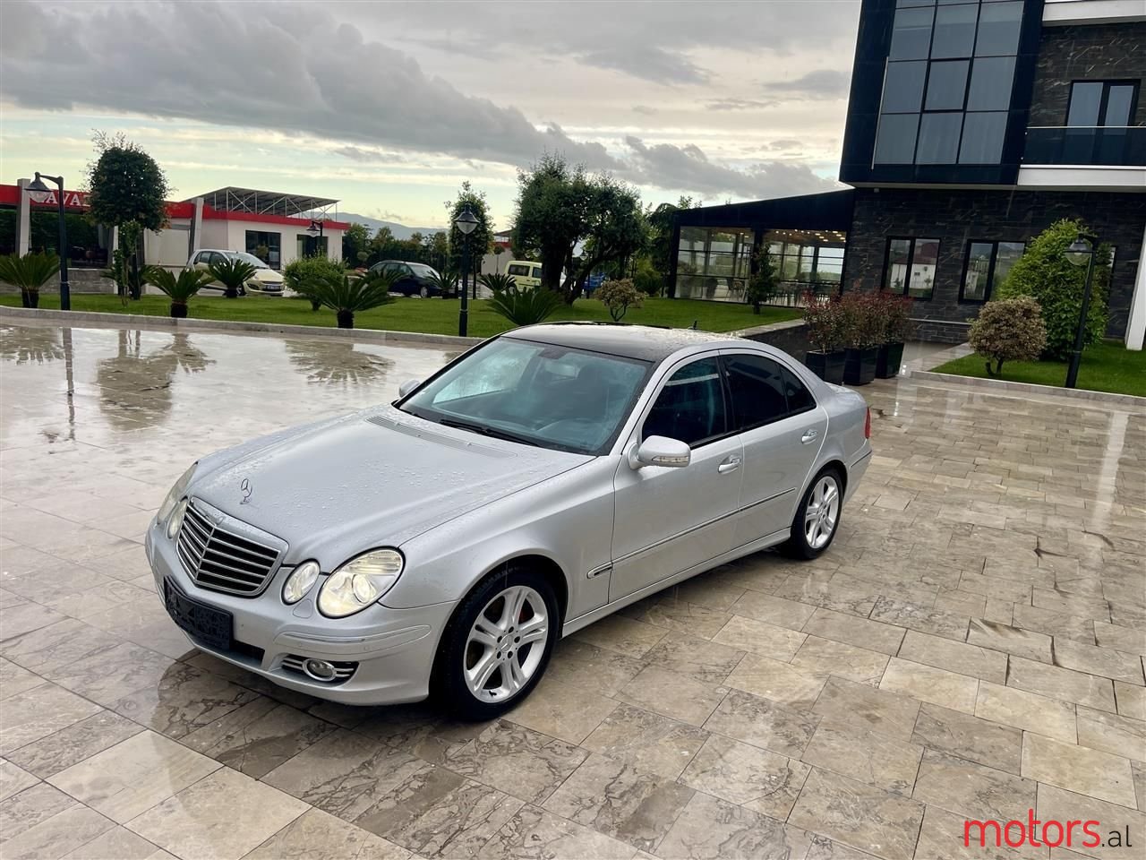 2007' Mercedes-Benz E 280 photo #1