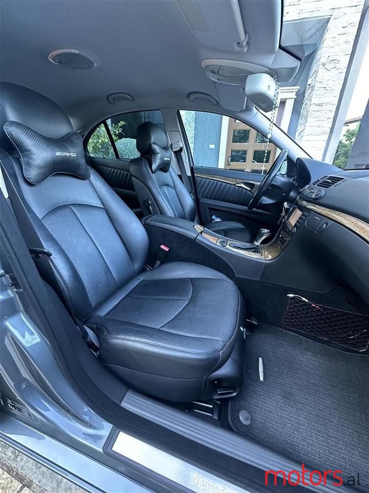 2007' Mercedes-Benz E 320 photo #5