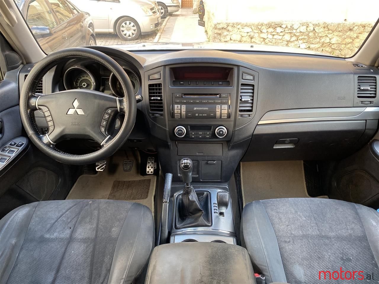 2008' Mitsubishi Pajero photo #2