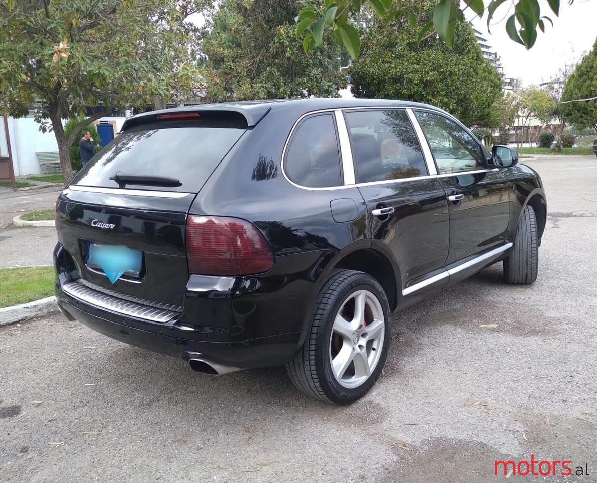 2005' Porsche Cayenne photo #1