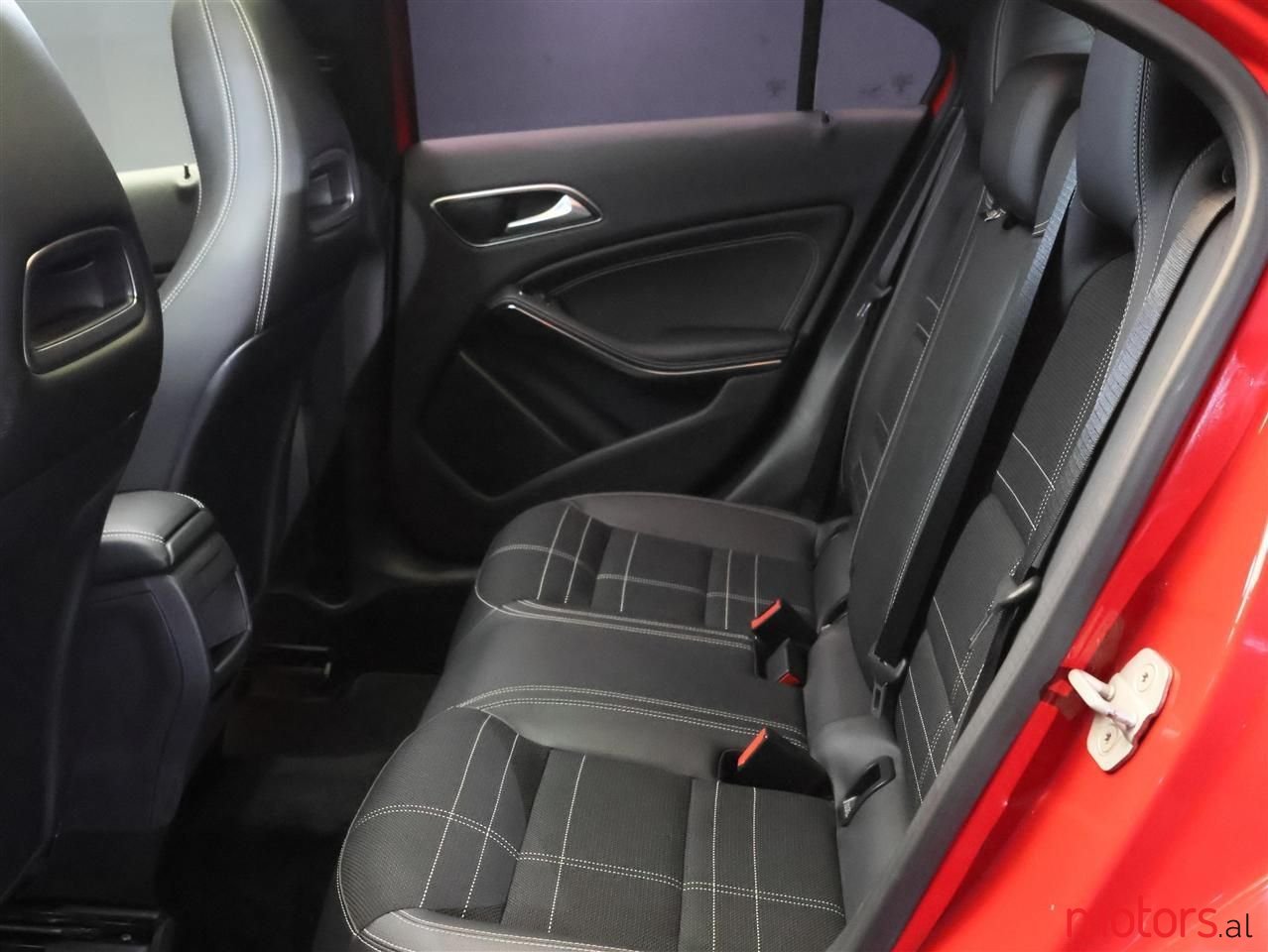 2014' Mercedes-Benz A 200 photo #3
