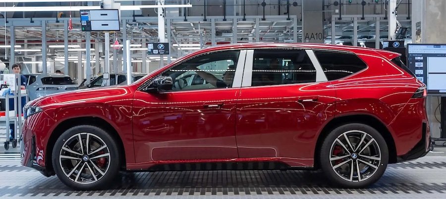 BMW iX3 production in Hungary