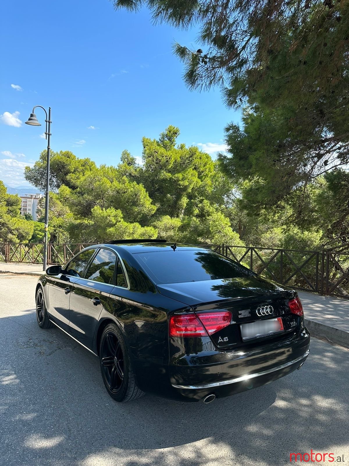 2012' Audi A8 photo #4