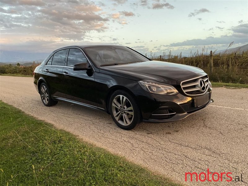 2014' Mercedes-Benz E 220 photo #3