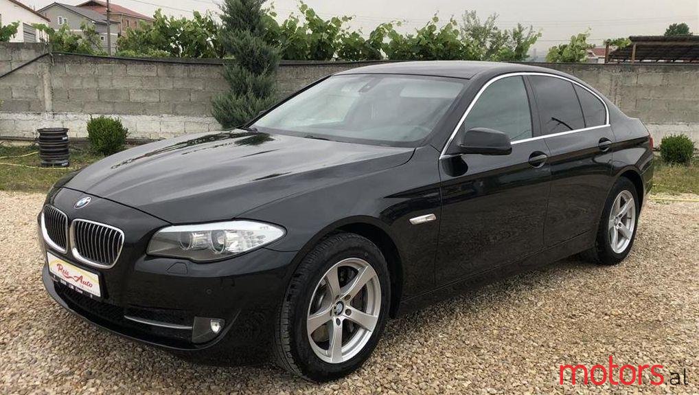 2010' BMW 525 photo #1