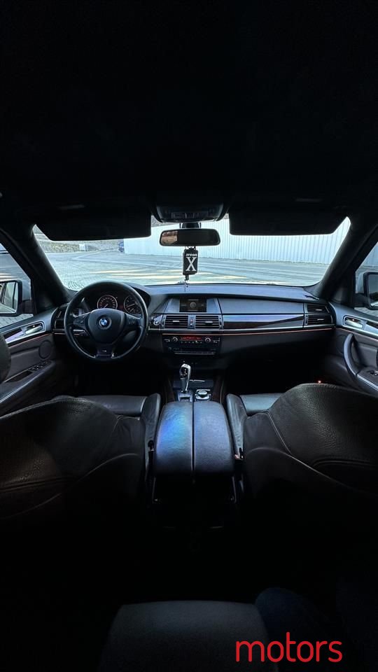 2010' BMW X5 photo #2