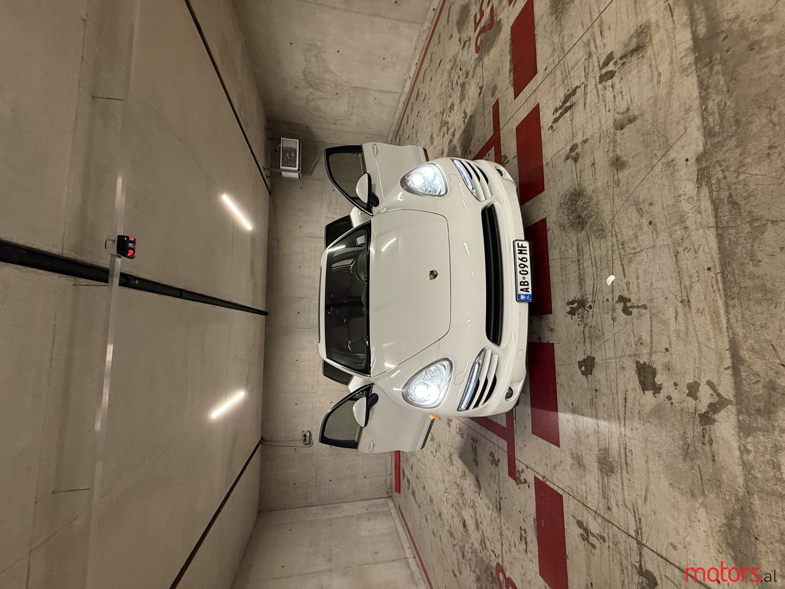 2014' Porsche Cayenne Porsche Cayenne 3.0 Diesel photo #2