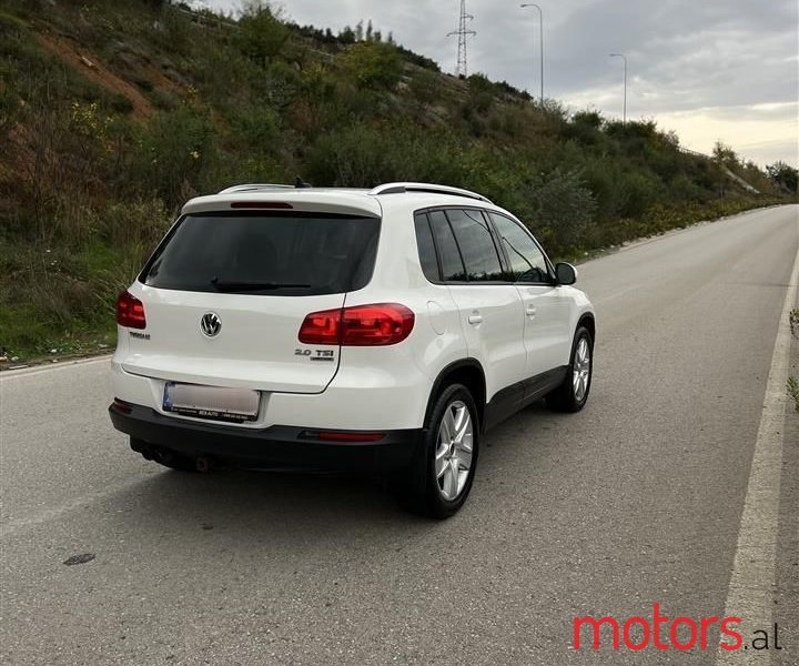 2013' Volkswagen Tiguan photo #5