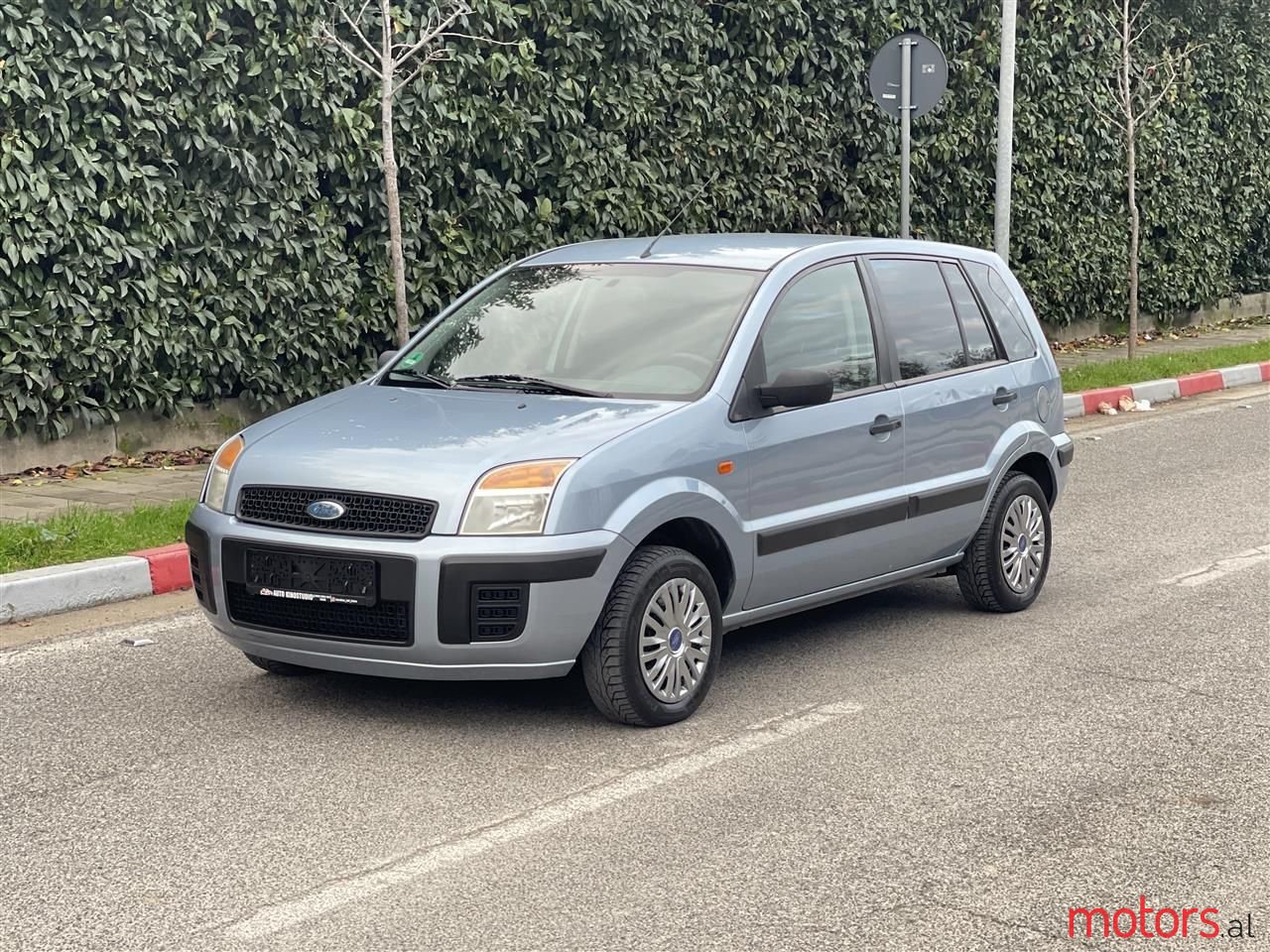 2006' Ford Fusion photo #1