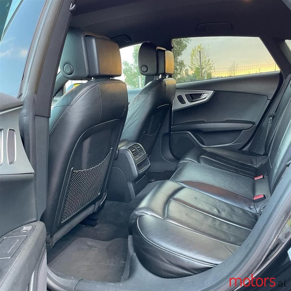 2011' Audi A7 photo #5