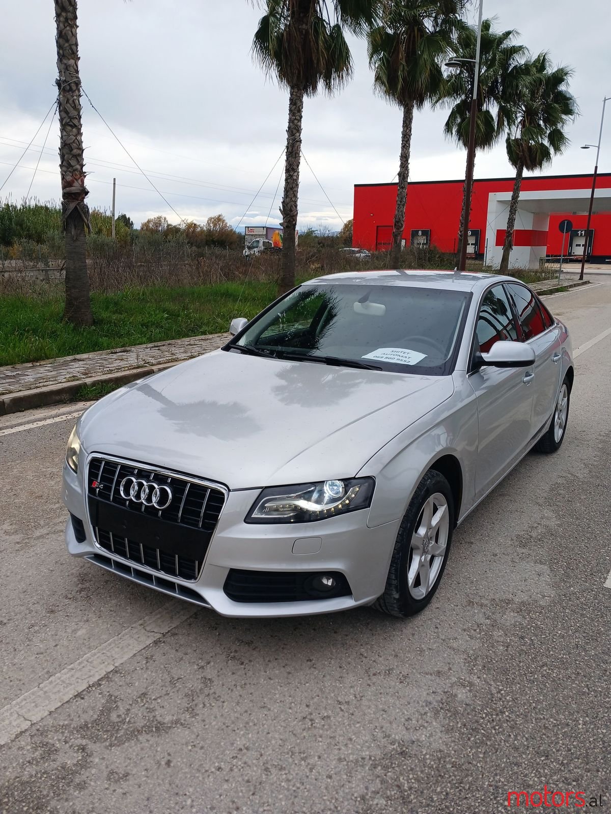 2010' Audi A4 photo #3