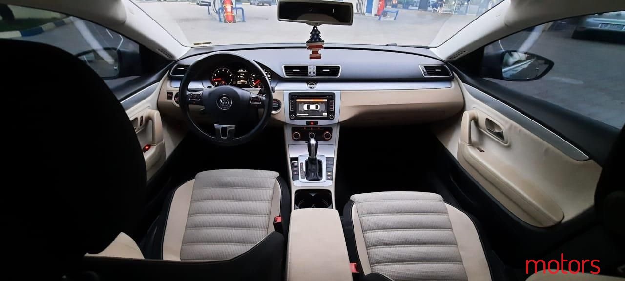 2013' Volkswagen photo #3