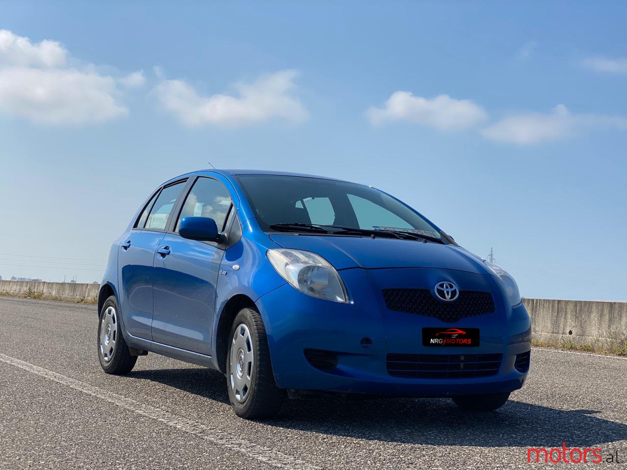 2006' Toyota Yaris photo #1