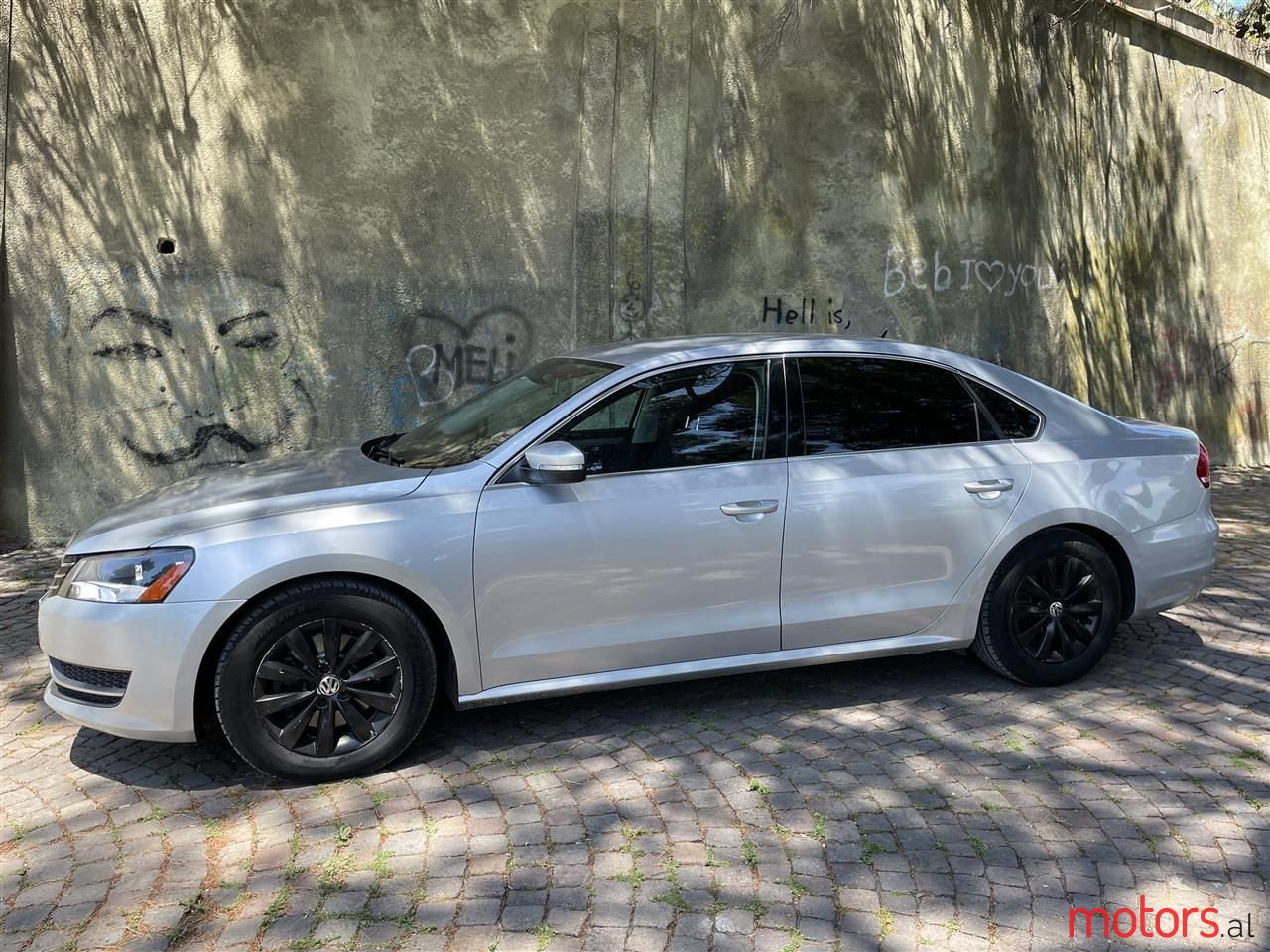 2014' Volkswagen Passat photo #3