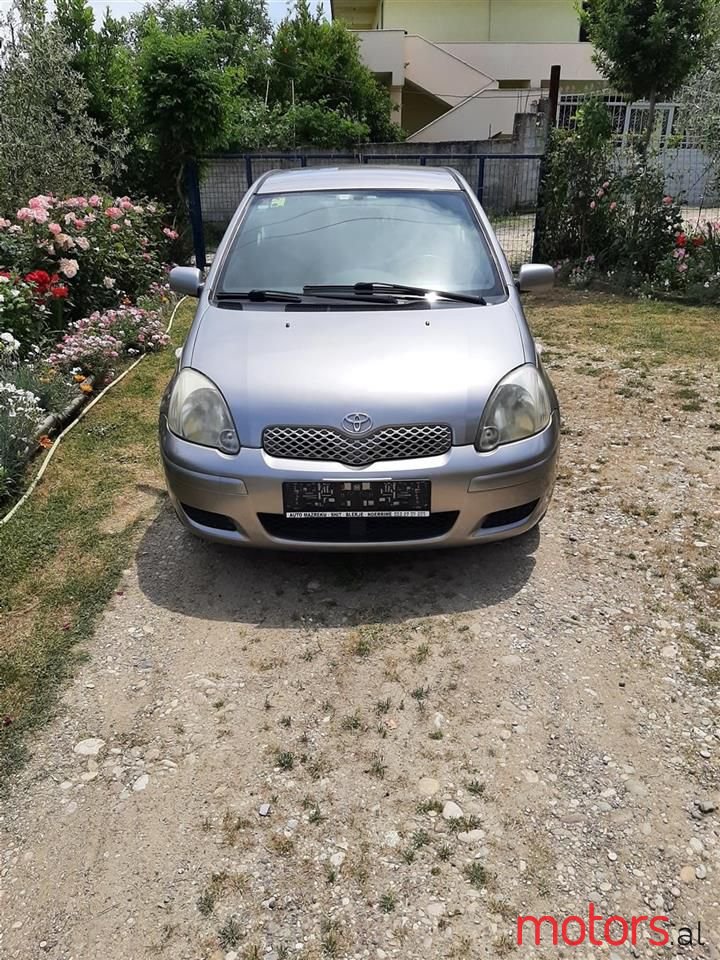 2004' Toyota Yaris photo #1