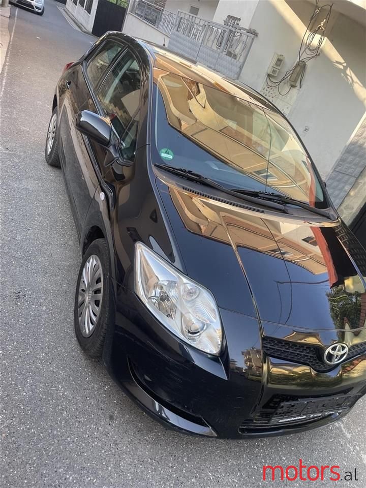 2009' Toyota Auris photo #1
