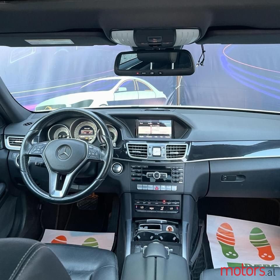 2014' Mercedes-Benz E 220 photo #5