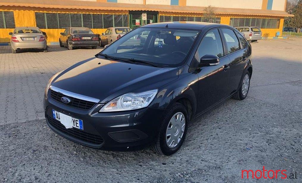 2010' Ford Focus photo #1