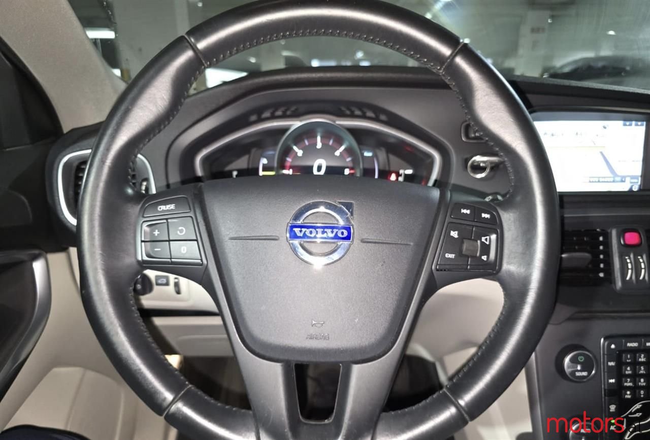 2014' Volvo V40 photo #5