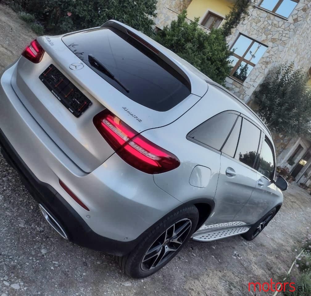 2019' Mercedes-Benz GLC 220 photo #6