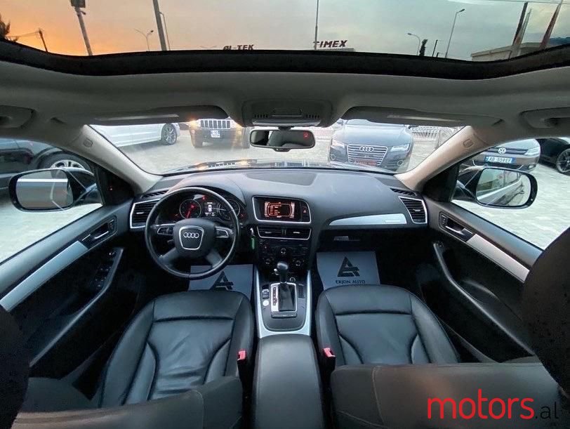 2011' Audi Q5 photo #5