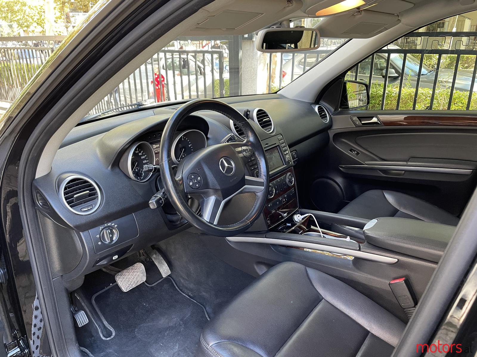 2011' Mercedes-Benz ML 350 Grand edisen photo #4