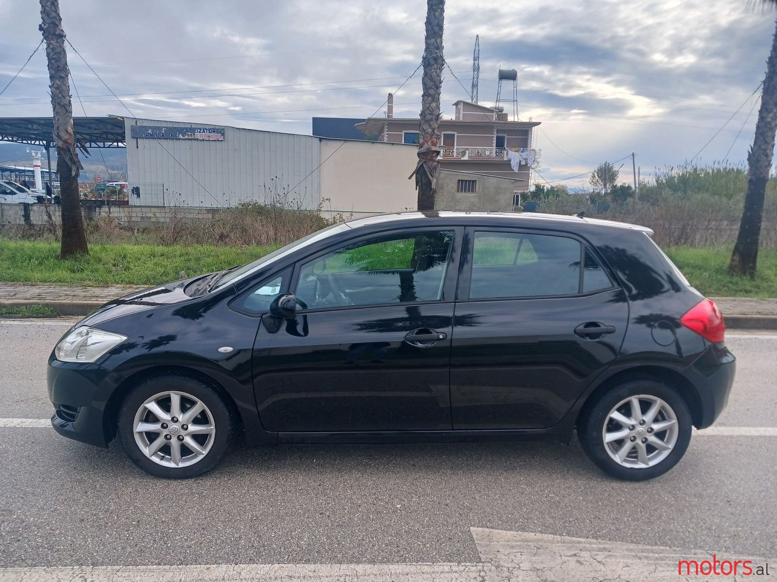 2007' Toyota Auris photo #5