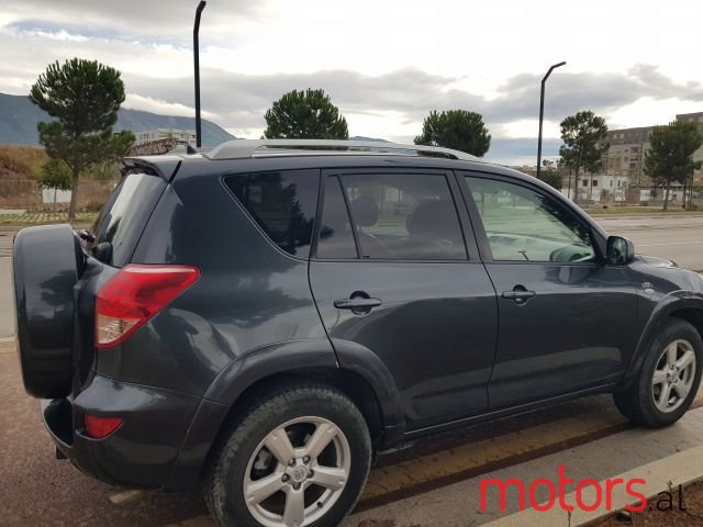 2006' Toyota RAV4 photo #2