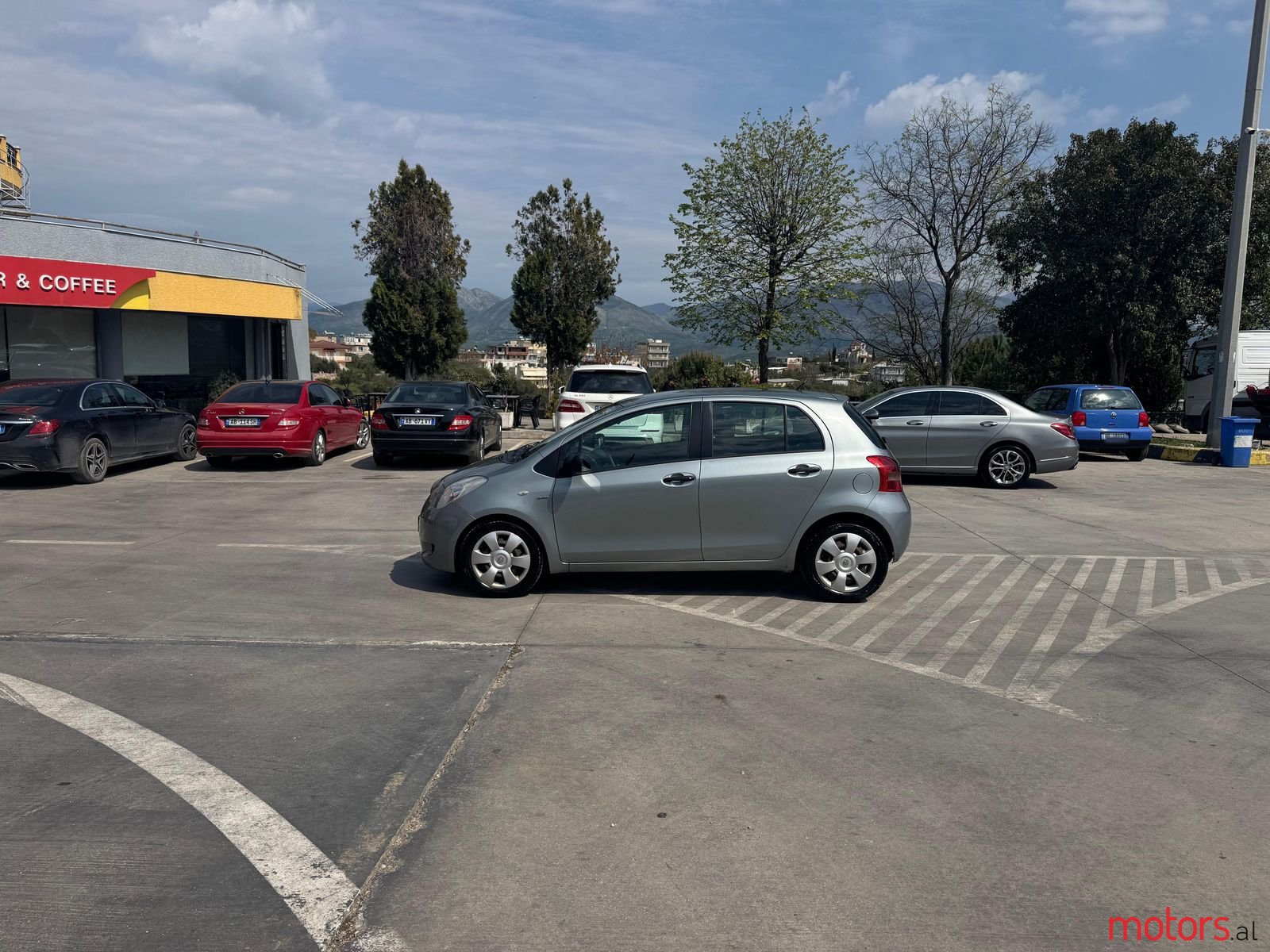 2007' Toyota Yaris photo #2