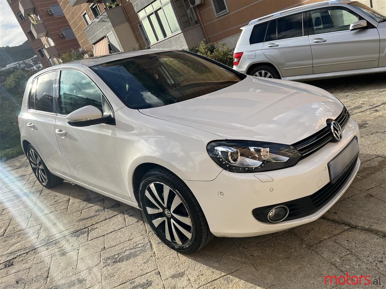 2012' Volkswagen Golf photo #1