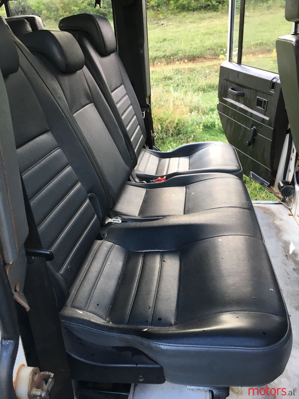 2008' Land Rover Defender photo #5