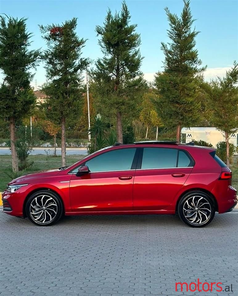 2022' Volkswagen Golf photo #2