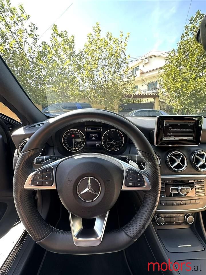 2015' Mercedes-Benz A 200 photo #1