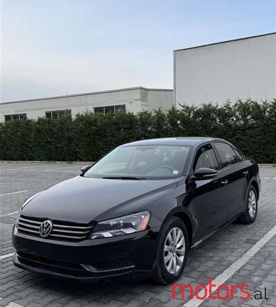 2012' Volkswagen Passat photo #1