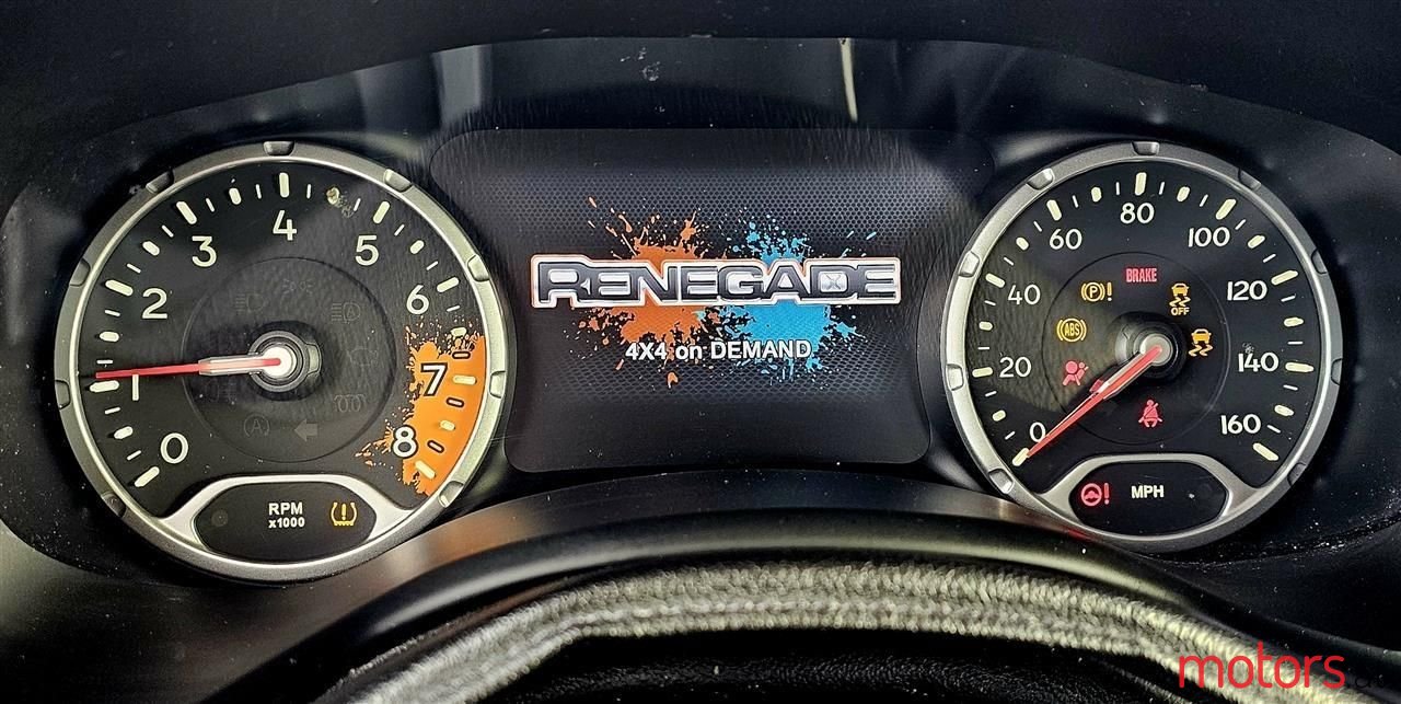 2016' Jeep Renegade photo #5