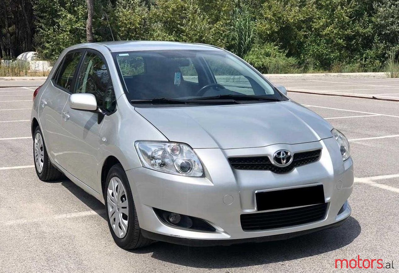 2008' Toyota Auris photo #1